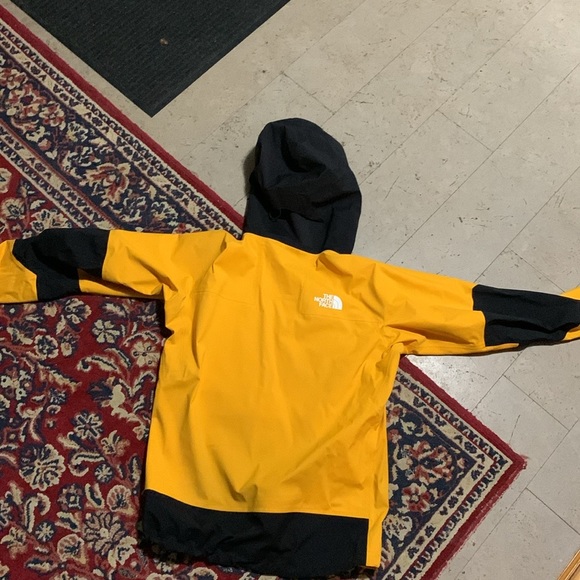 The North Face Mens L5 Ski Jacket Summit Gld/Black Yellow Waterproof L - Picture 4 of 6